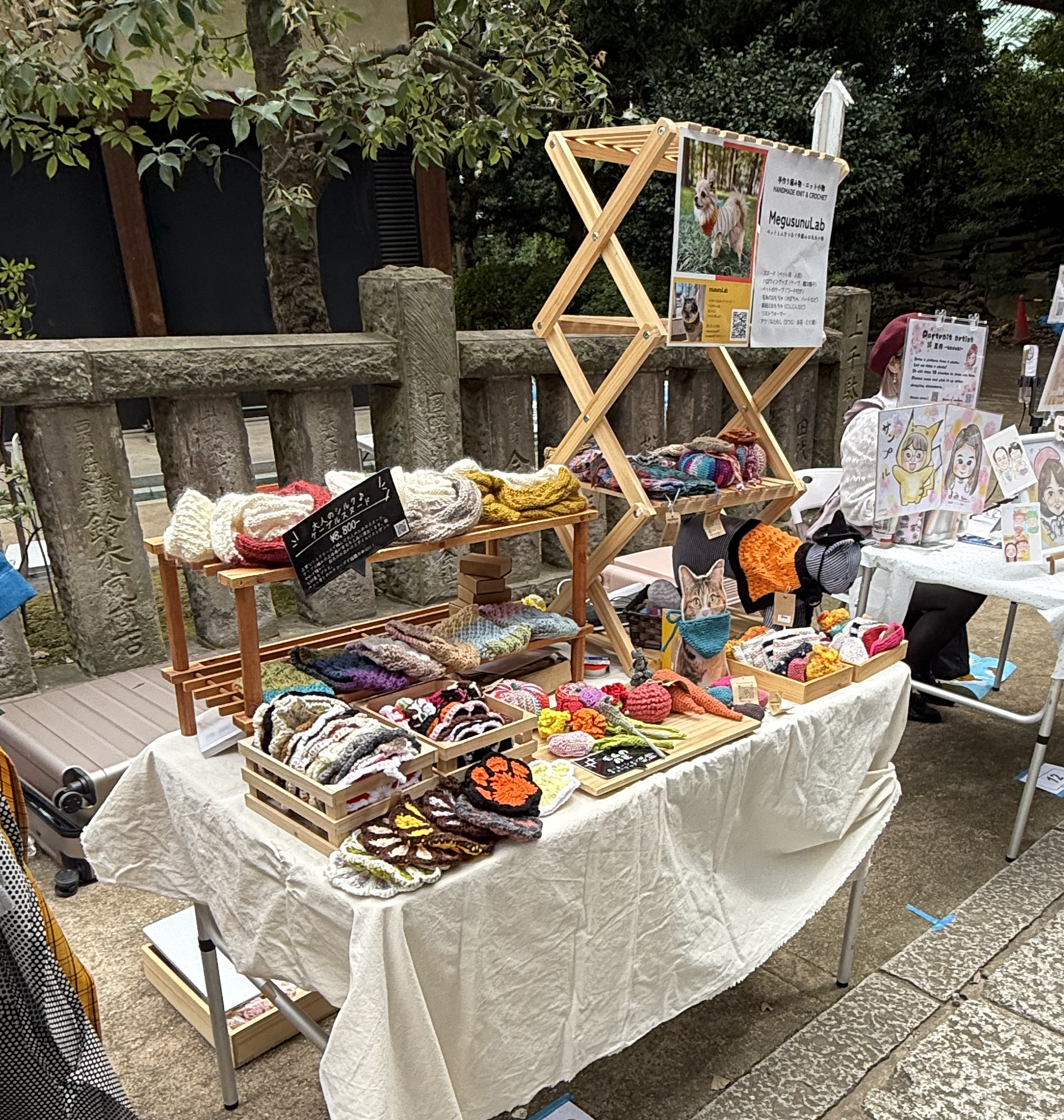 根津神社手作り市の様子