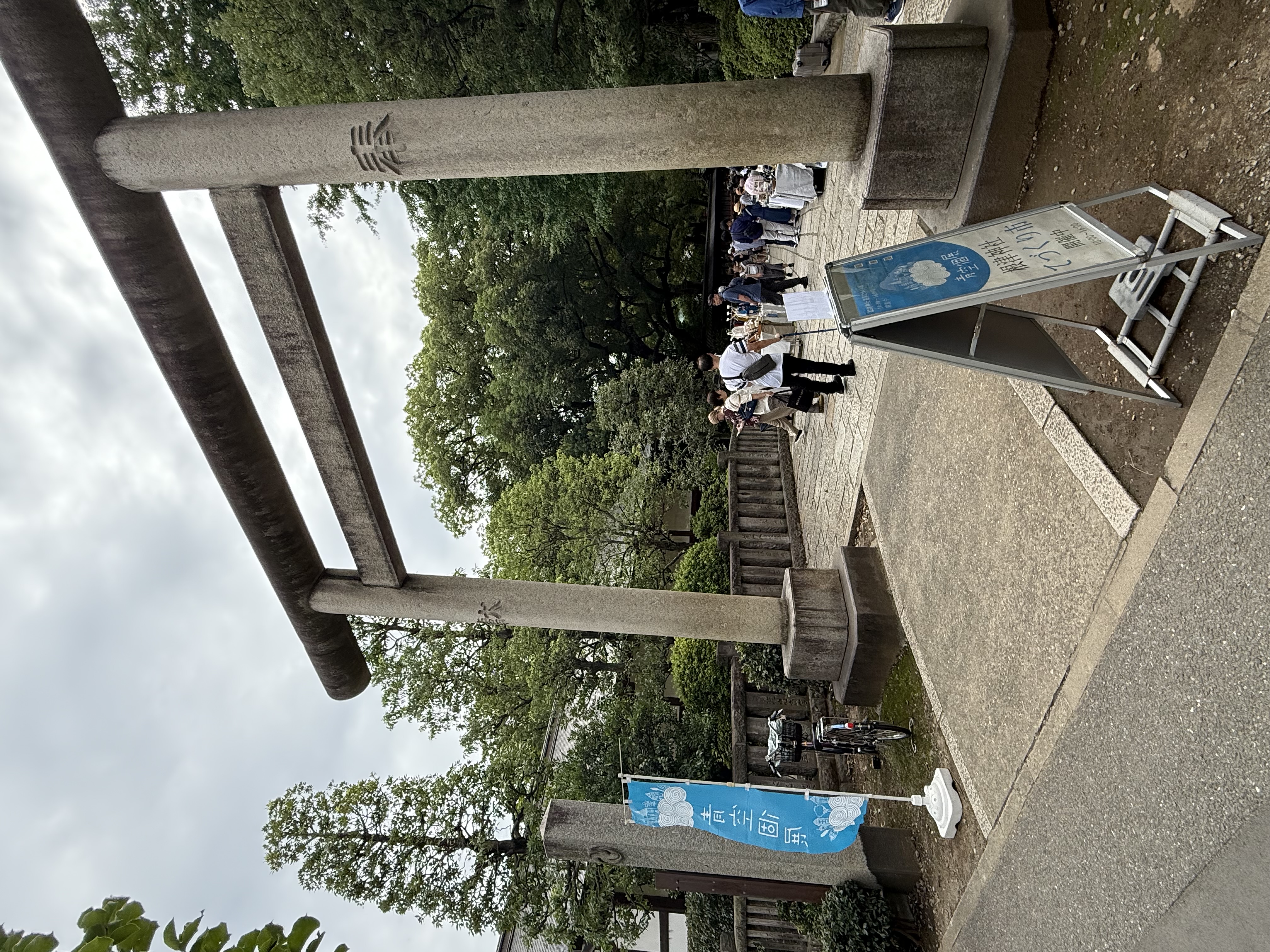根津神社手作り市の様子